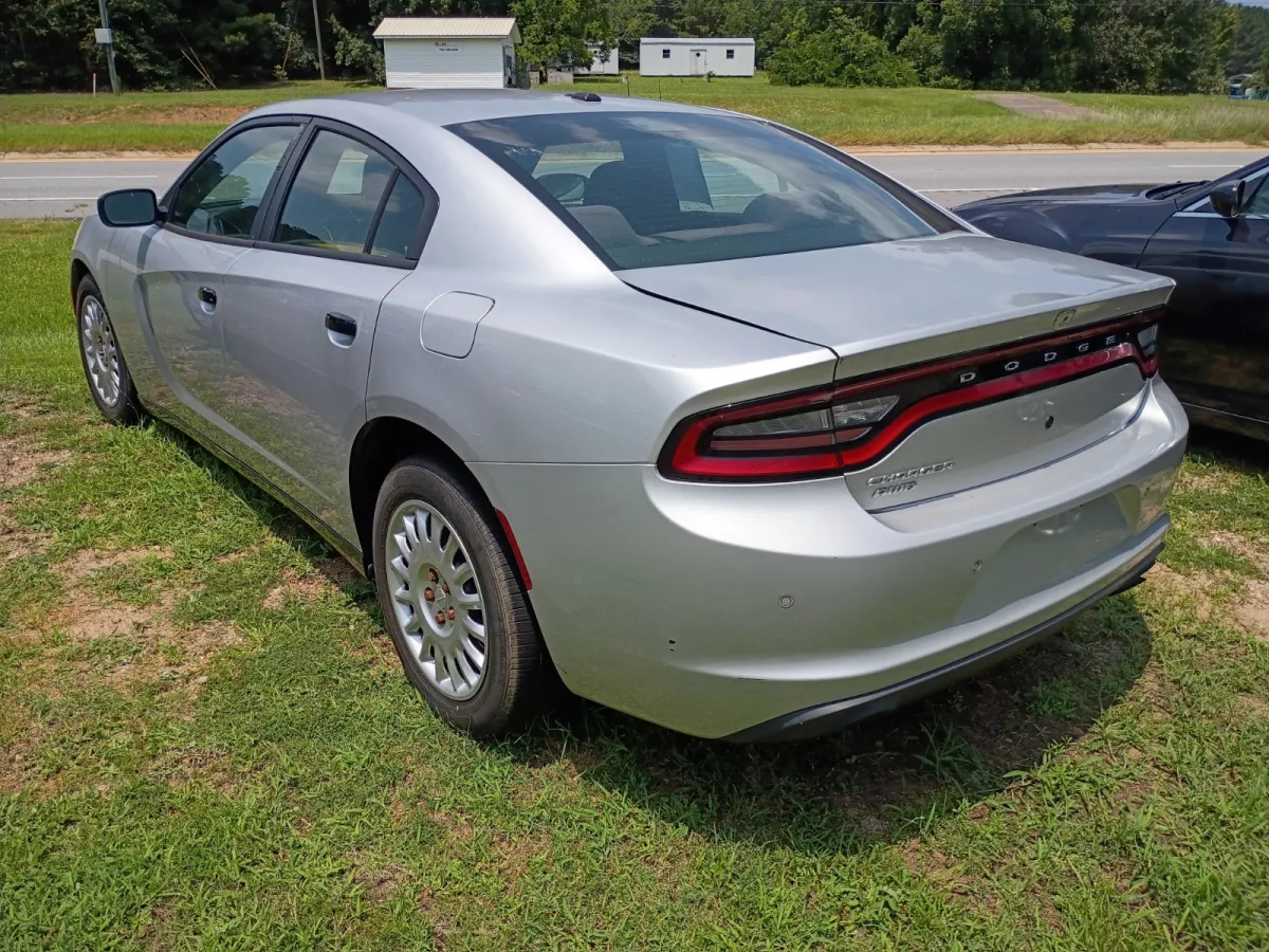 2018 Dodge Charger — image 2
