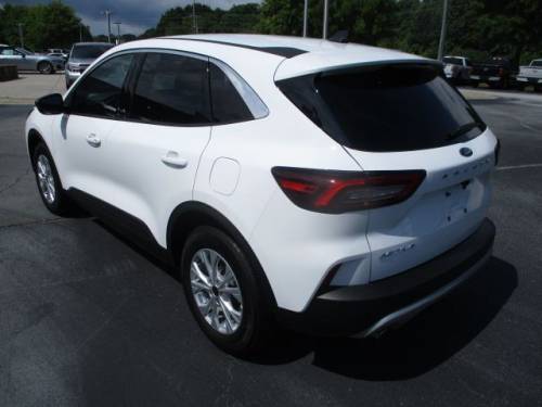 2024 Ford Escape — image 3