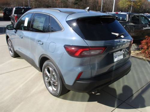 2026 Ford Escape — image 3