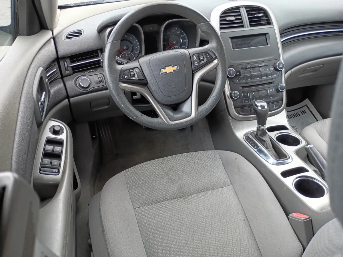 2014 Chevrolet Malibu — image 4