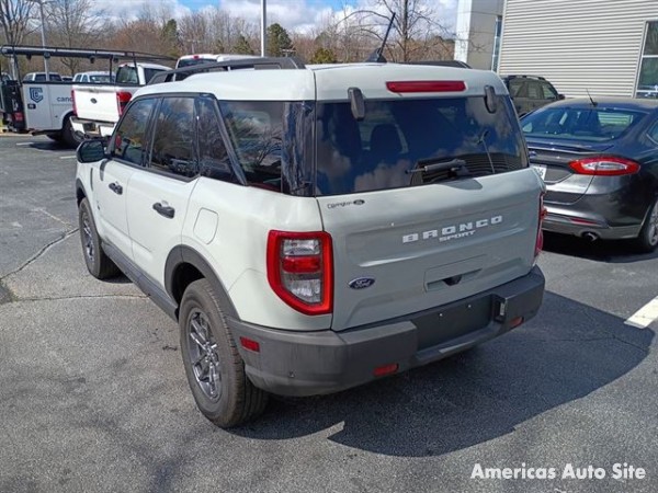 2023 Ford Bronco Sport — image 3