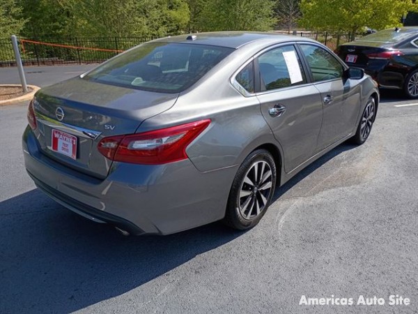 2018 Nissan Altima — image 3