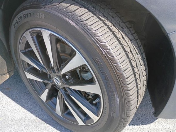 2018 Nissan Altima — image 9