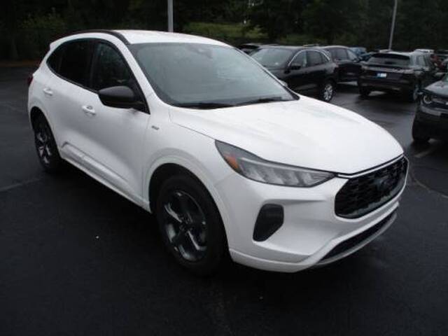 2024 Ford Escape — image 2