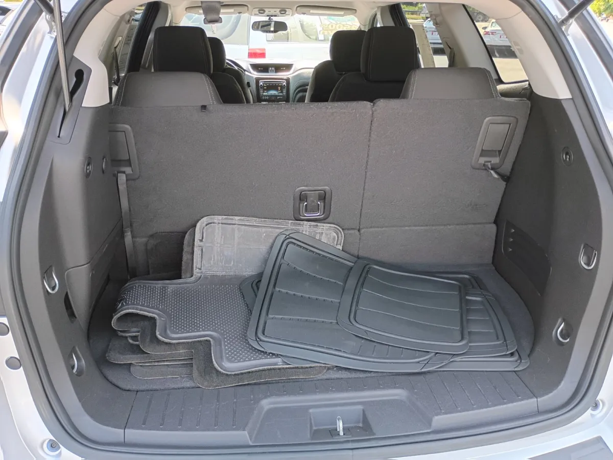 2016 Chevrolet Traverse — image 4
