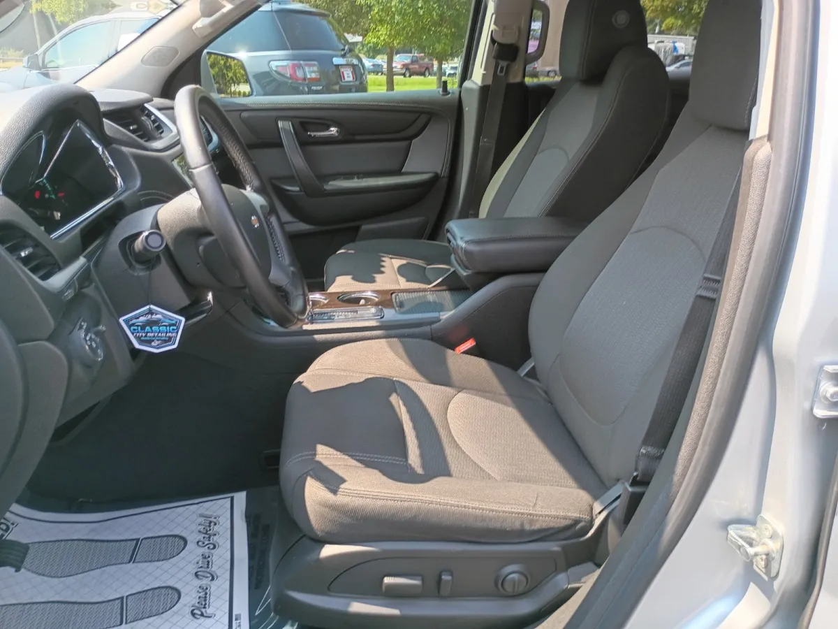 2016 Chevrolet Traverse — image 7