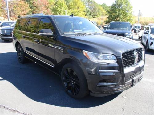 2022 Lincoln Navigator — image 2