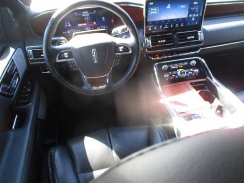 2022 Lincoln Navigator — image 7