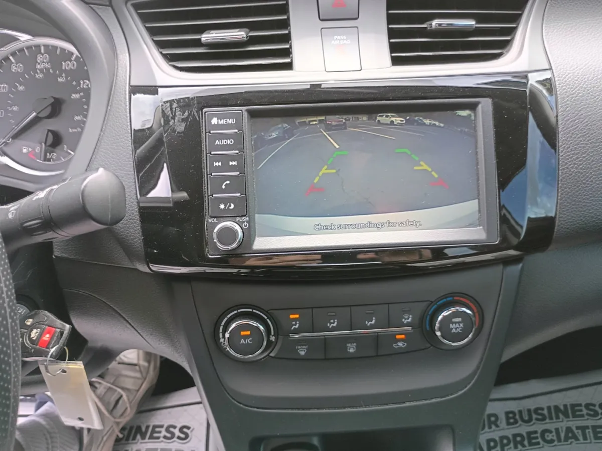 2019 Nissan Sentra — image 8