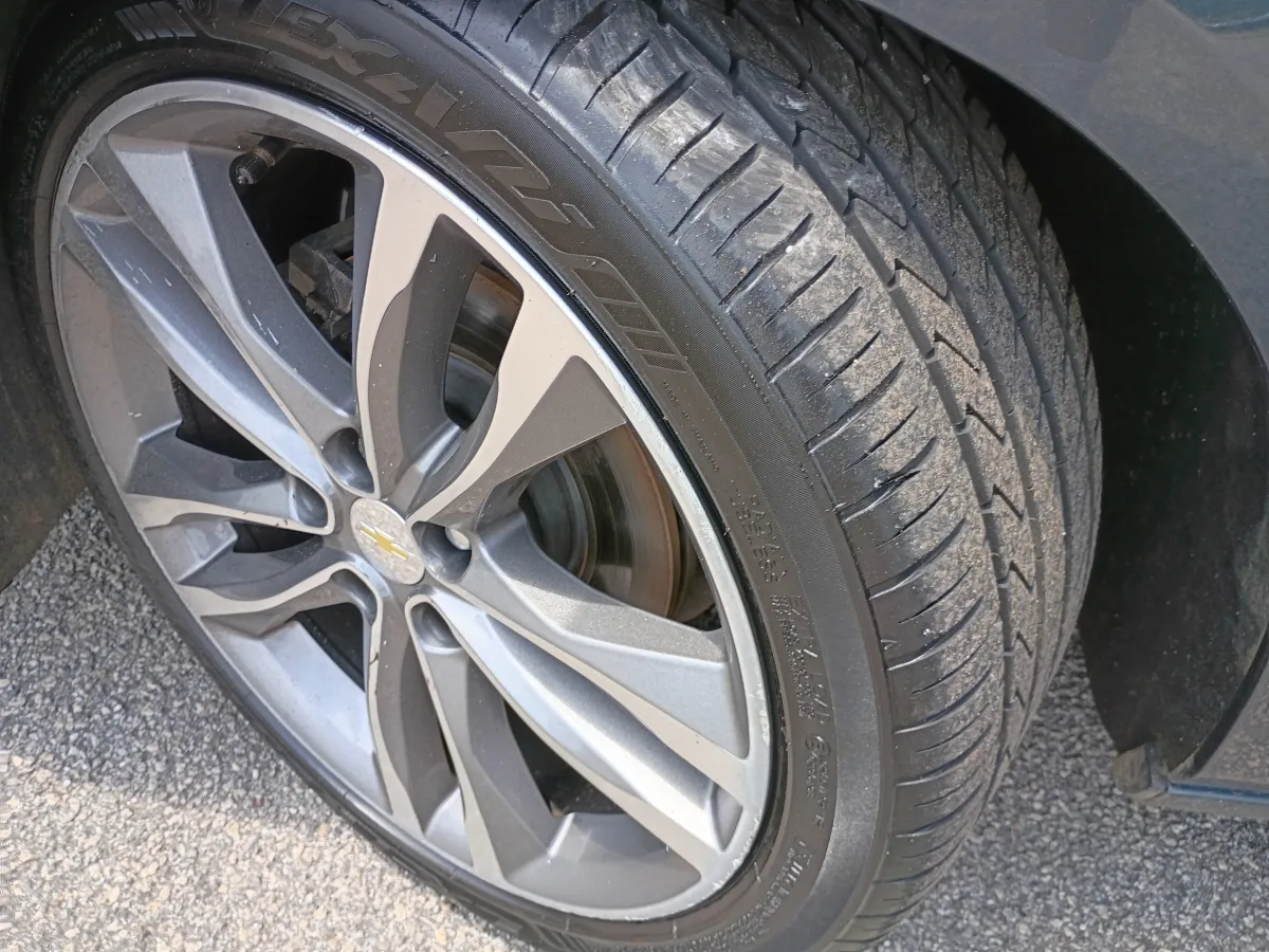2021 Chevrolet Malibu — image 9