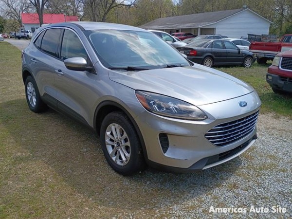 2021 Ford Escape — image 2