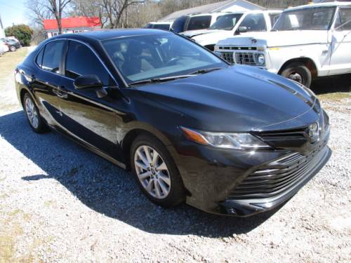 2019 Toyota Camry — image 2