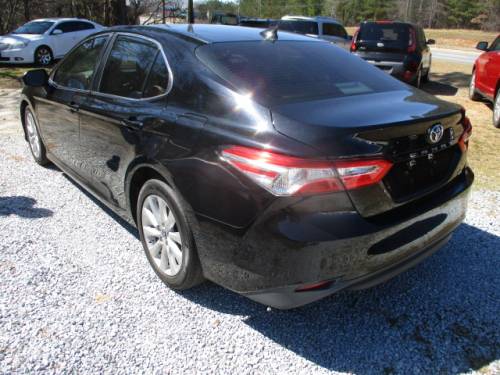 2019 Toyota Camry — image 3
