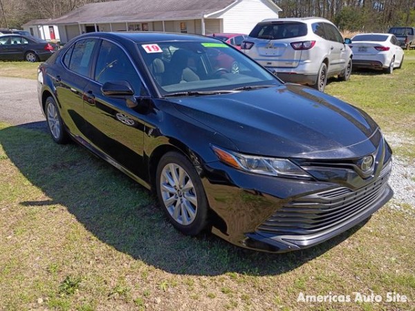 2019 Toyota Camry — image 11