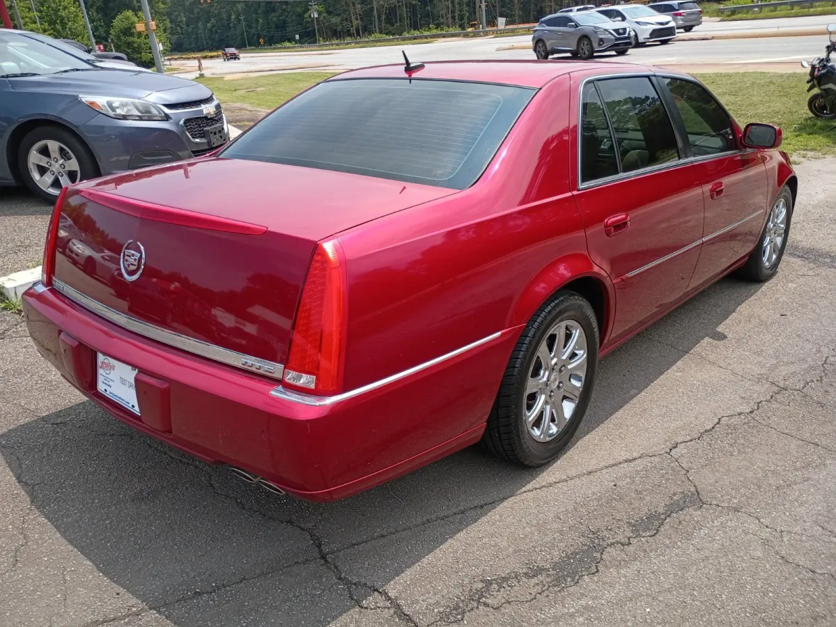 2008 Cadillac DTS — image 3