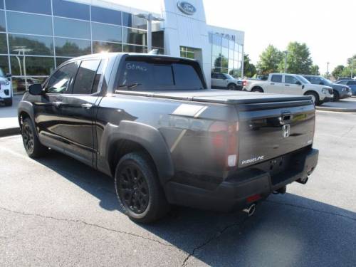 2022 Honda Ridgeline — image 3