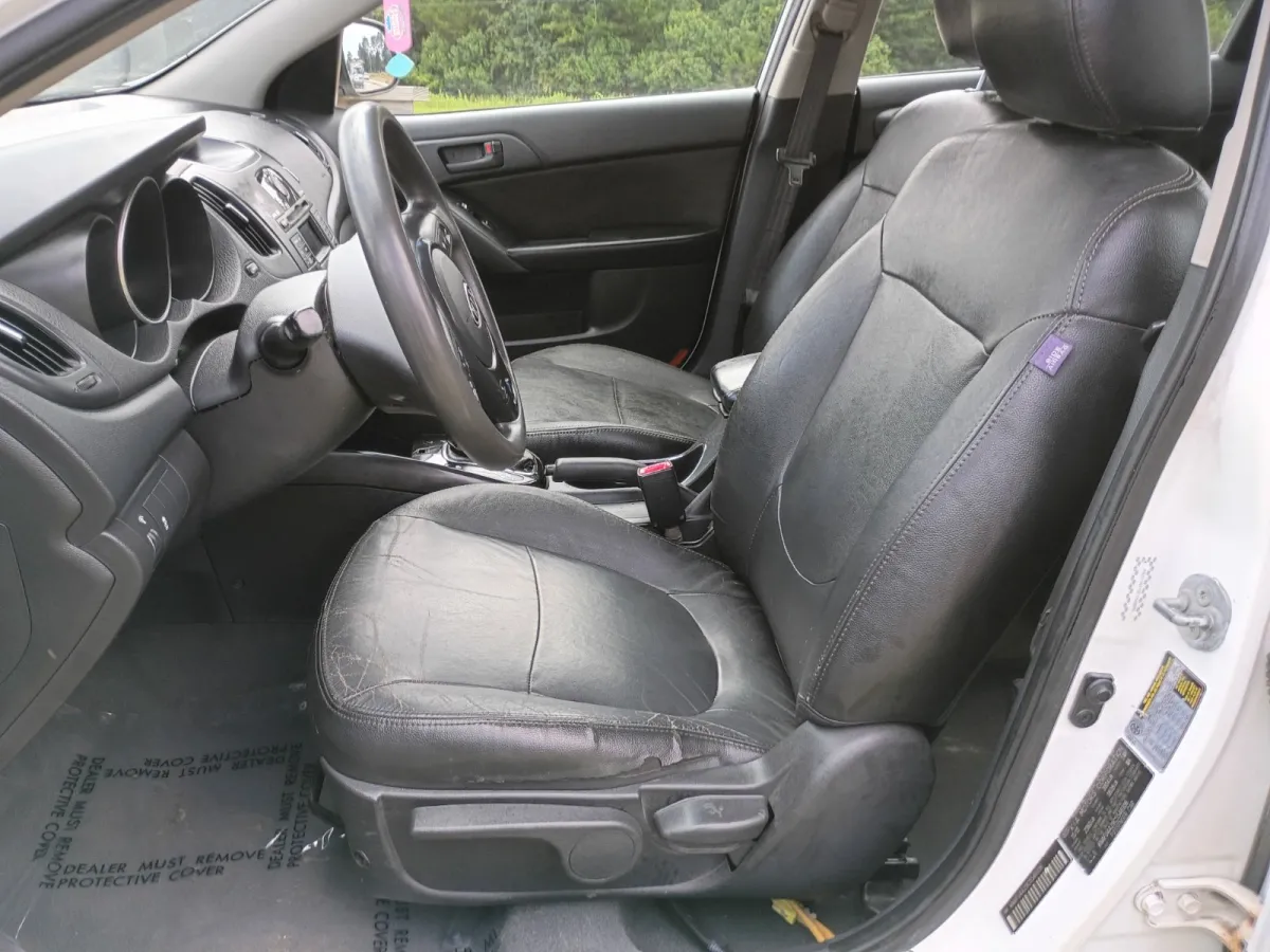 2012 Kia Forte — image 6