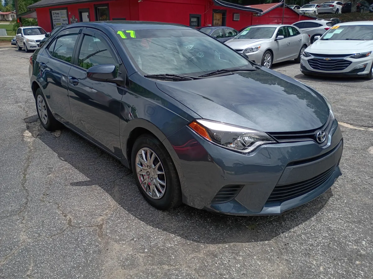 2016 Toyota Corolla — image 2