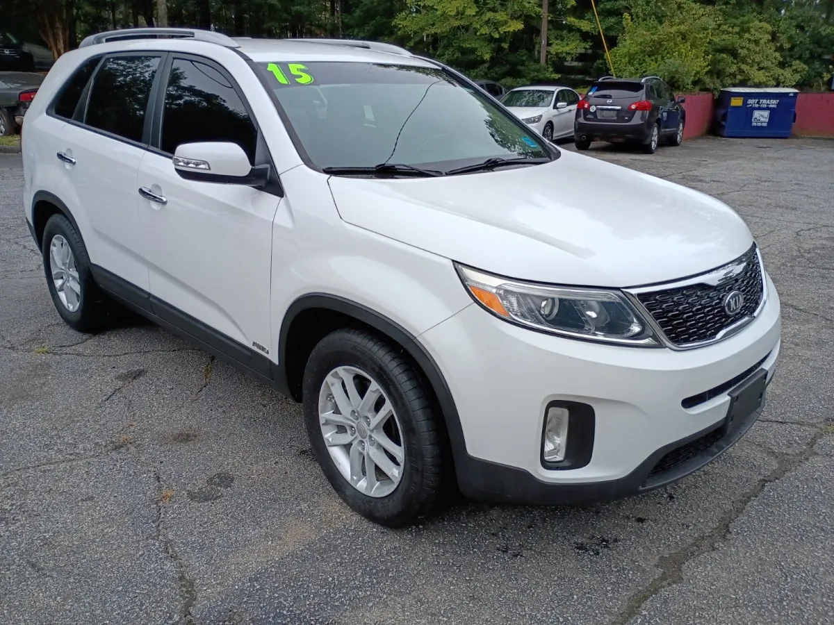 2015 Kia Sorento — image 2