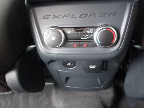 2026 Ford Explorer — image 9