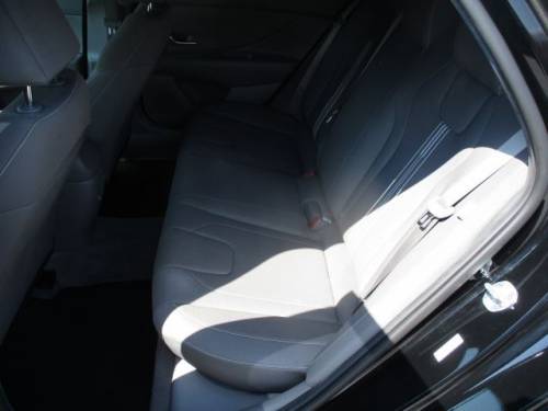 2022 Hyundai Elantra — image 5