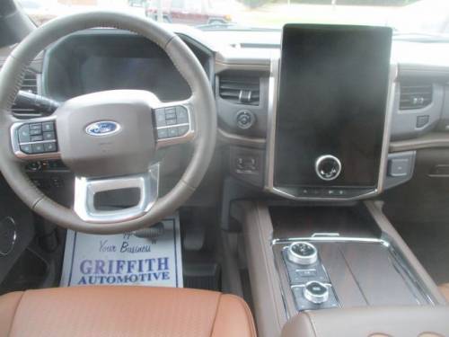 2023 Ford Expedition — image 4