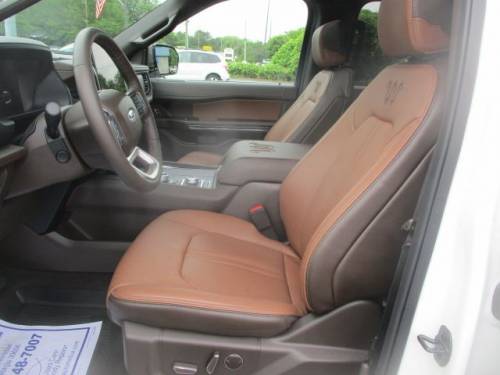 2023 Ford Expedition — image 6