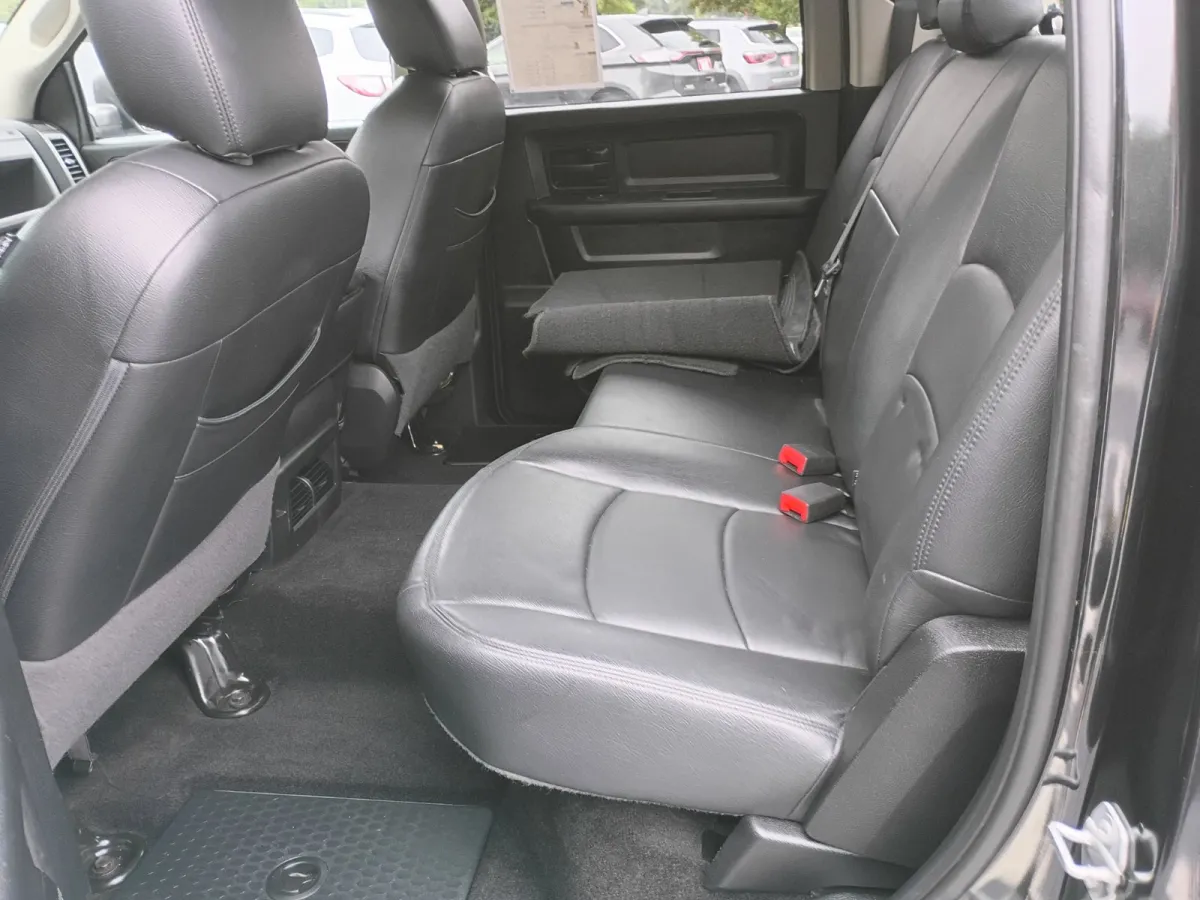 2016 Ram 1500 — image 6