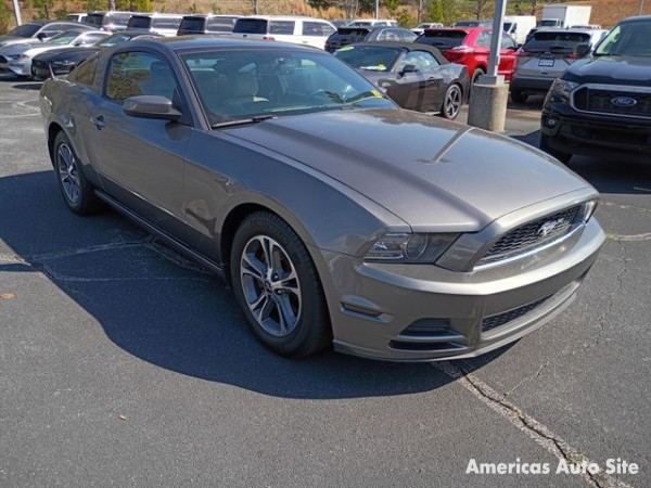 2014 Ford Mustang — image 2