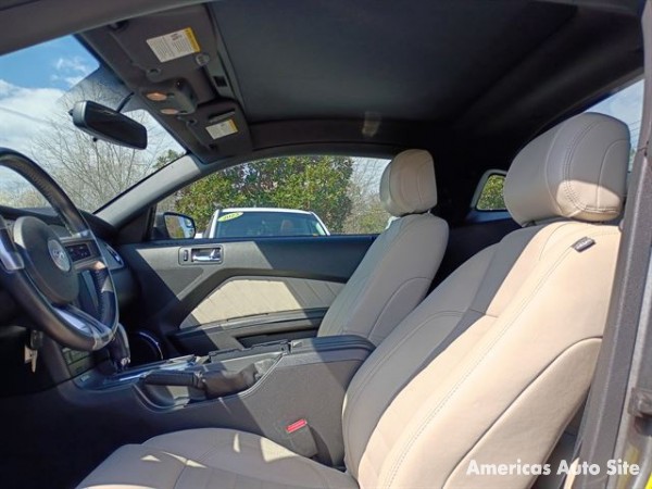 2014 Ford Mustang — image 4