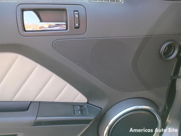 2014 Ford Mustang — image 13