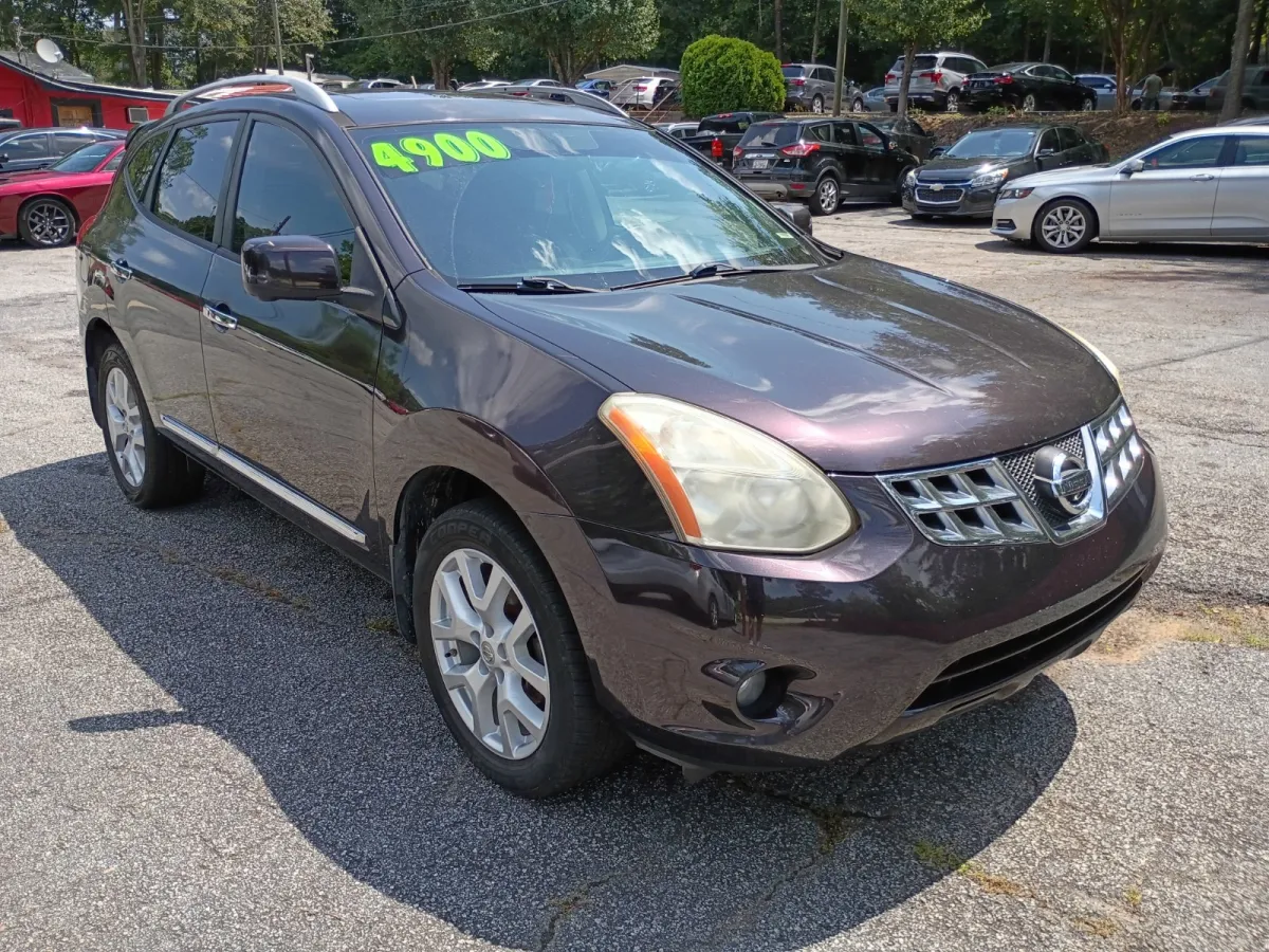 2013 Nissan Rogue — image 2