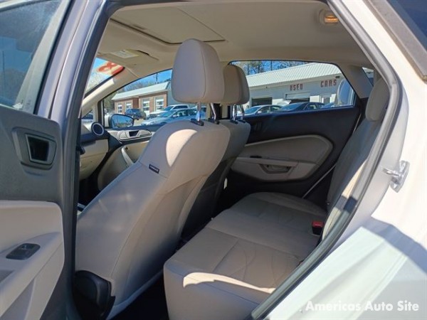 2018 Ford Fiesta — image 4