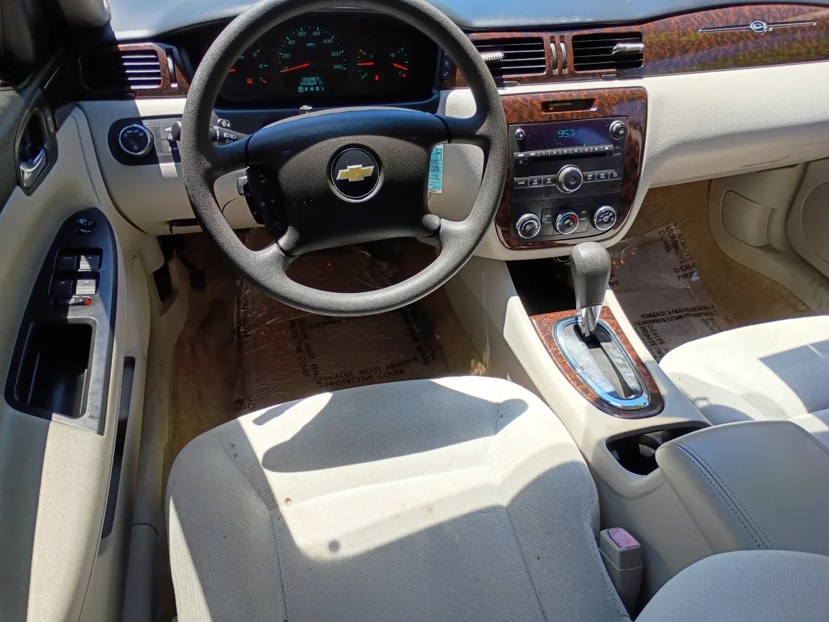 2015 Chevrolet Impala — image 4