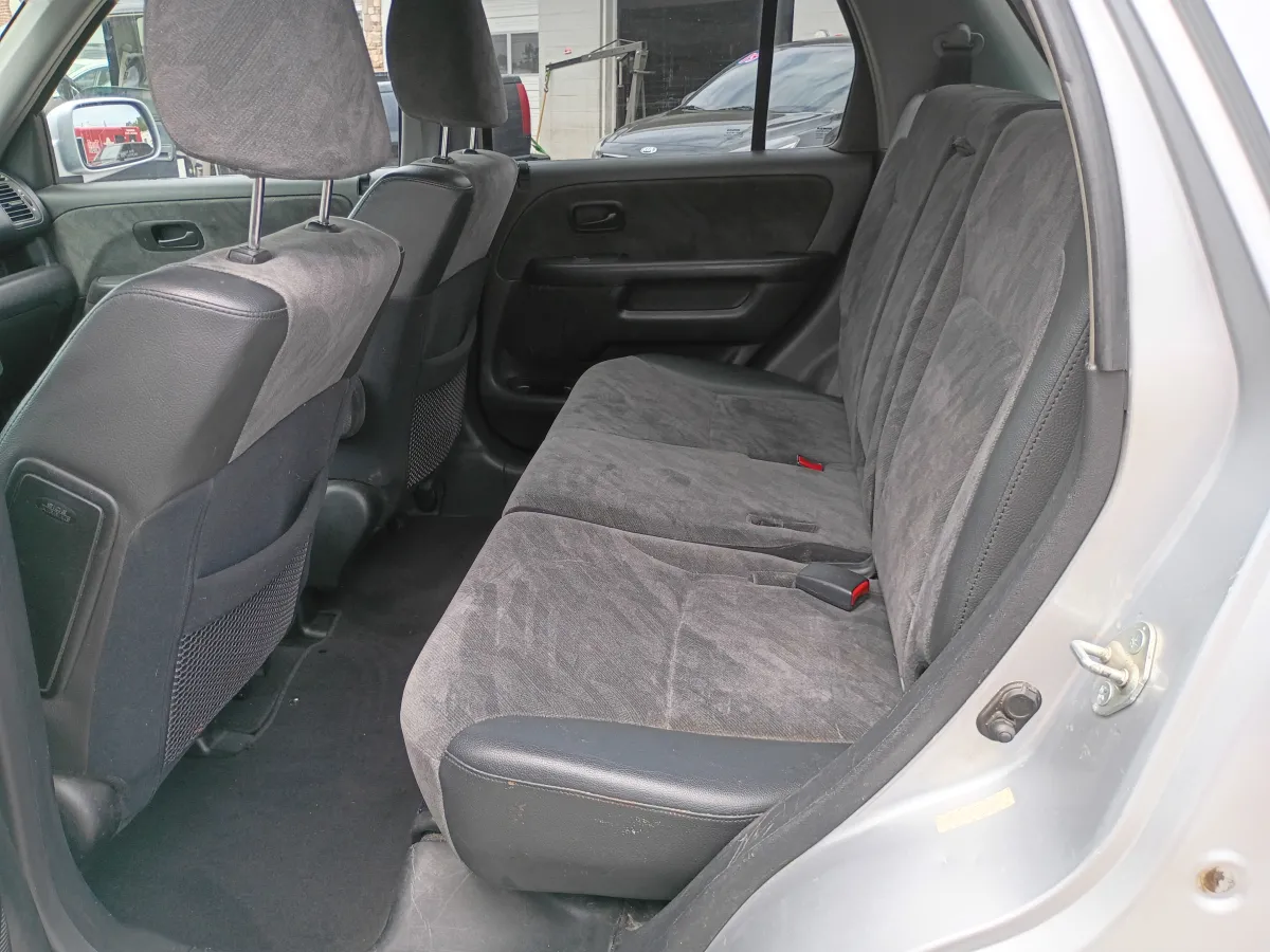 2002 Honda CR-V — image 6