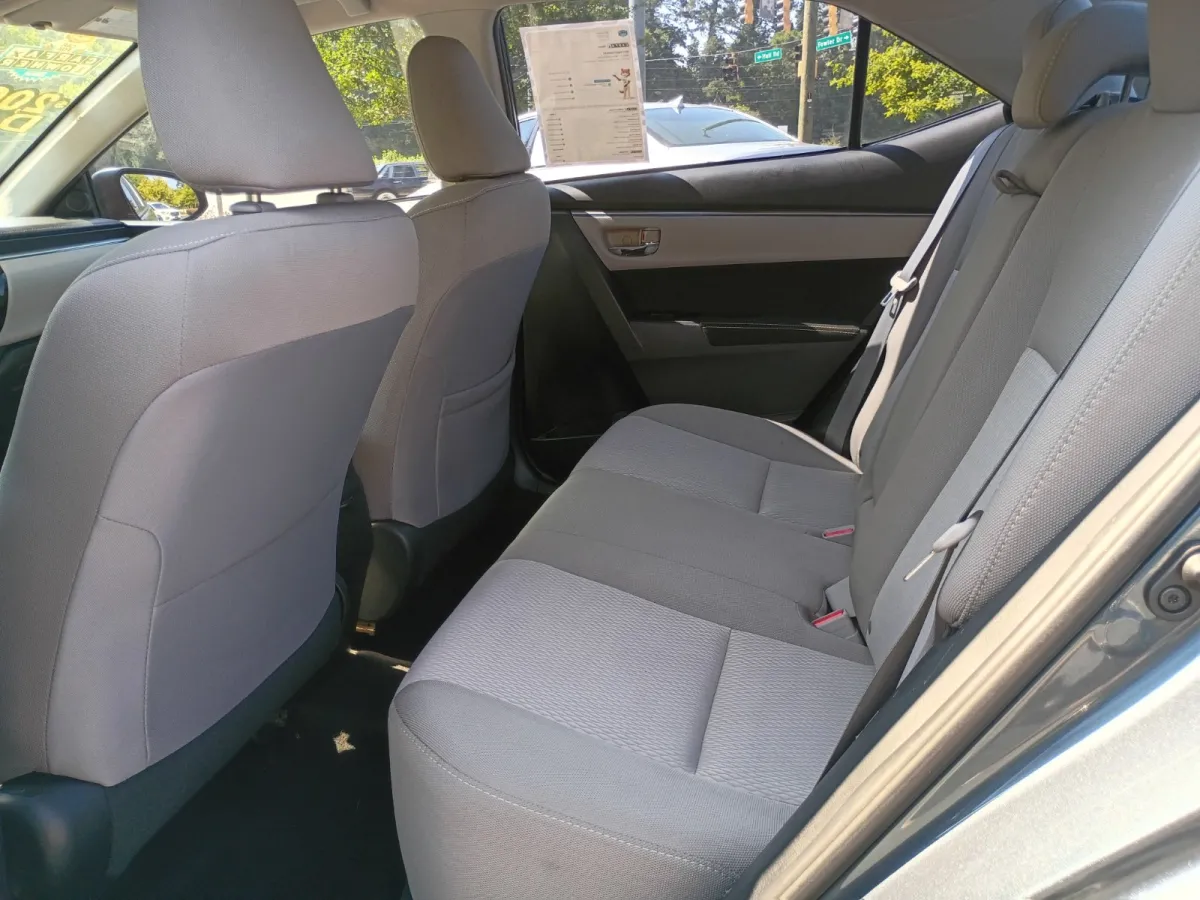 2015 Toyota Corolla — image 5
