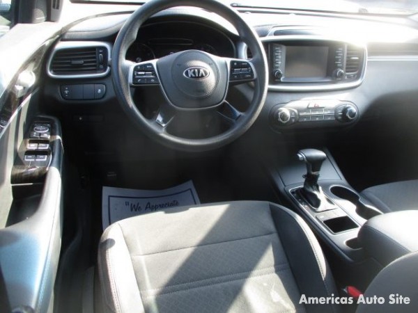 2019 Kia Sorento — image 4
