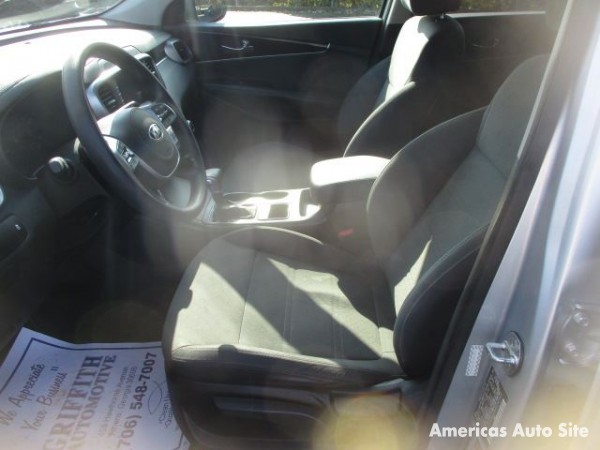 2019 Kia Sorento — image 6