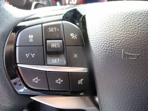 2025 Ford Explorer — image 17