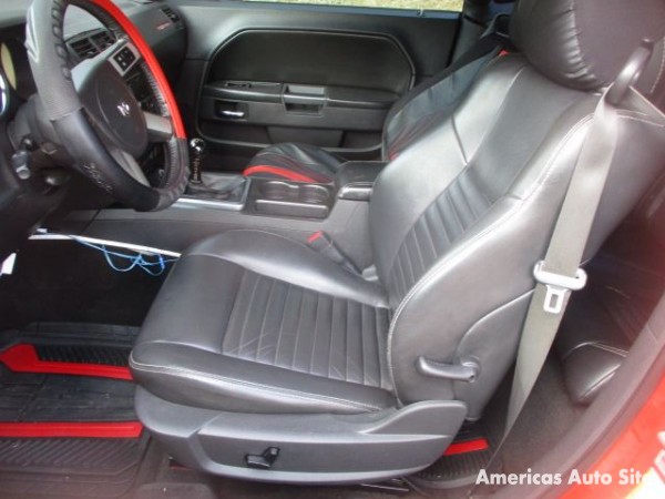 2009 Dodge Challenger — image 5