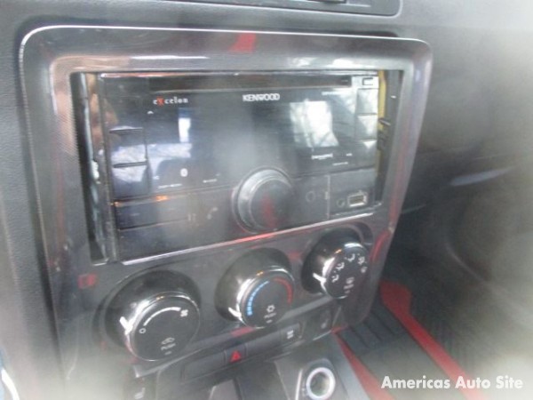 2009 Dodge Challenger — image 8