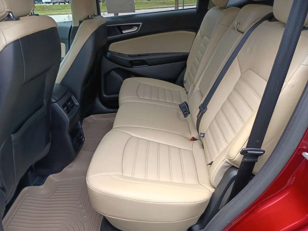 2016 Ford Edge — image 6