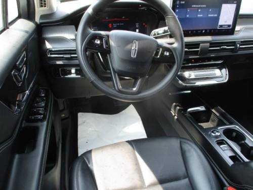 2023 Lincoln Corsair — image 5