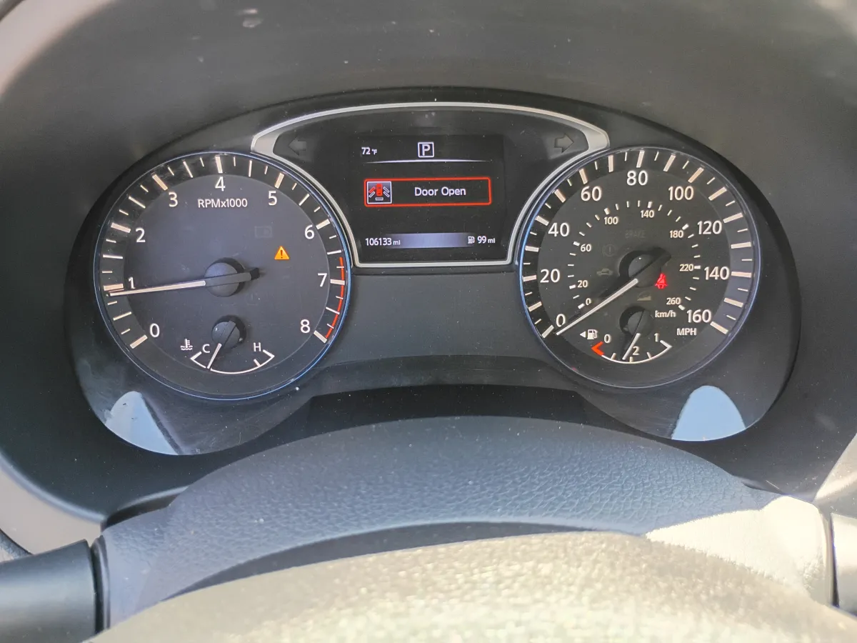 2017 Nissan Altima — image 7