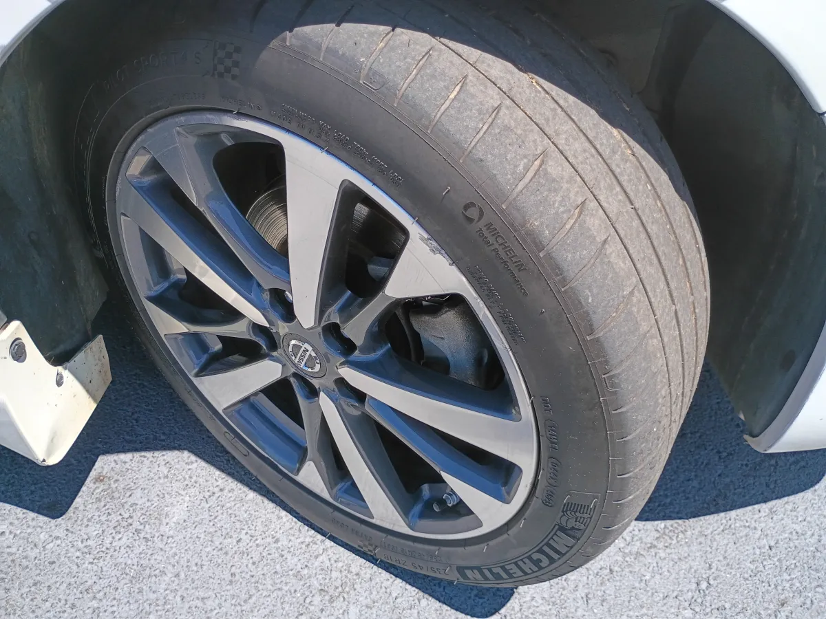 2017 Nissan Altima — image 9