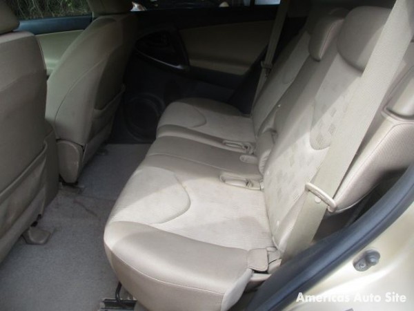 2010 Toyota RAV4 — image 5