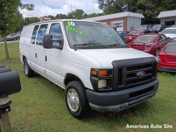 2010 Ford E150 — image 2