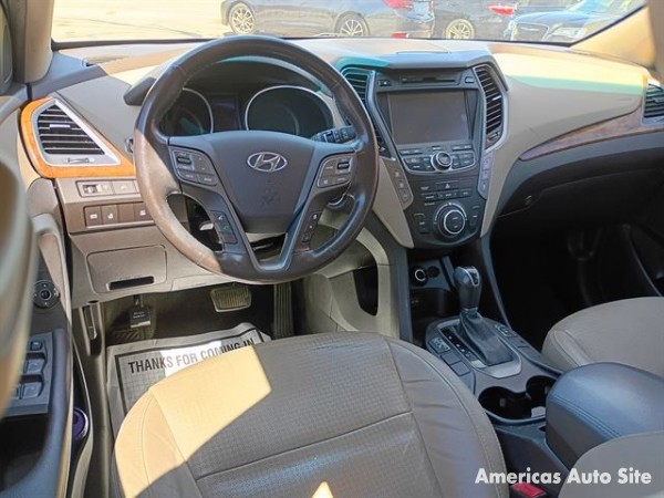 2013 Hyundai Santa Fe — image 3