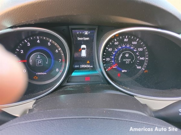 2013 Hyundai Santa Fe — image 6