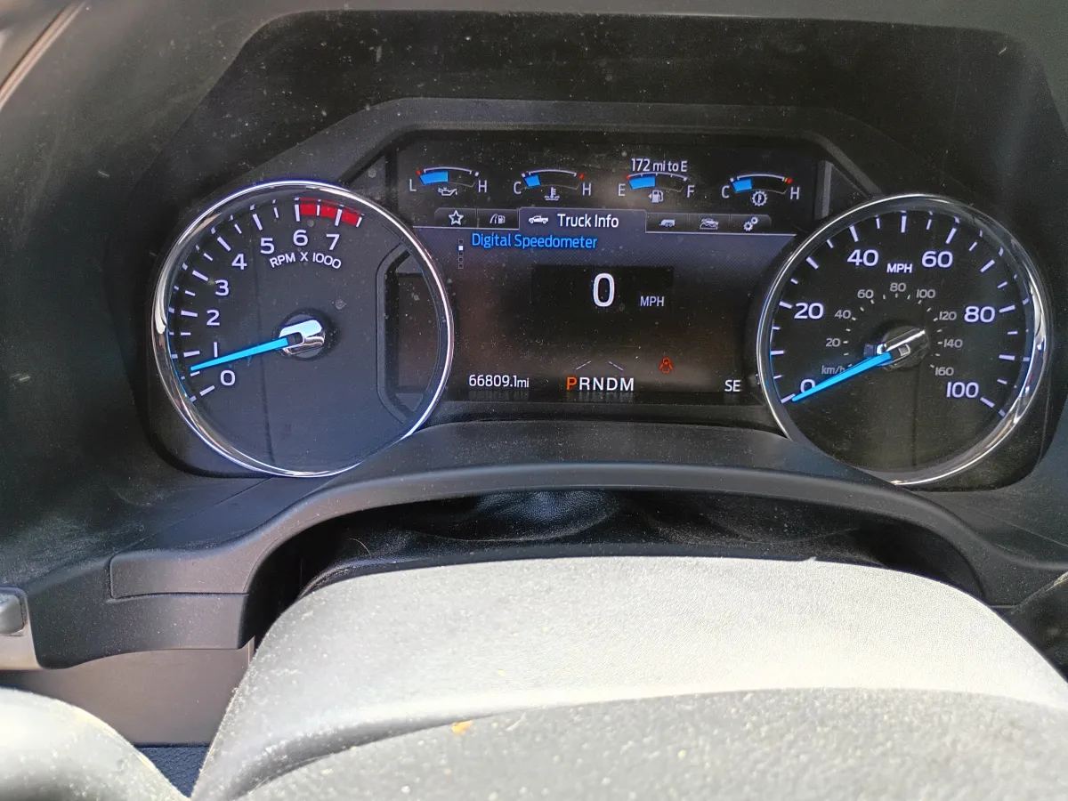 2020 Ford F250 — image 7